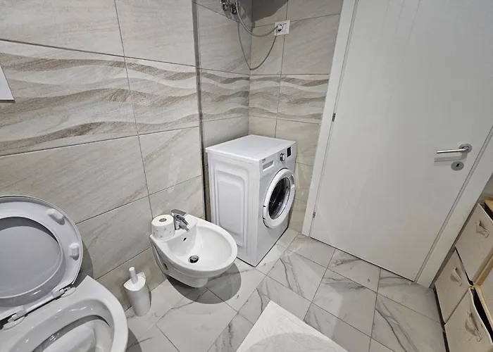 Tower Bridge Apartment *