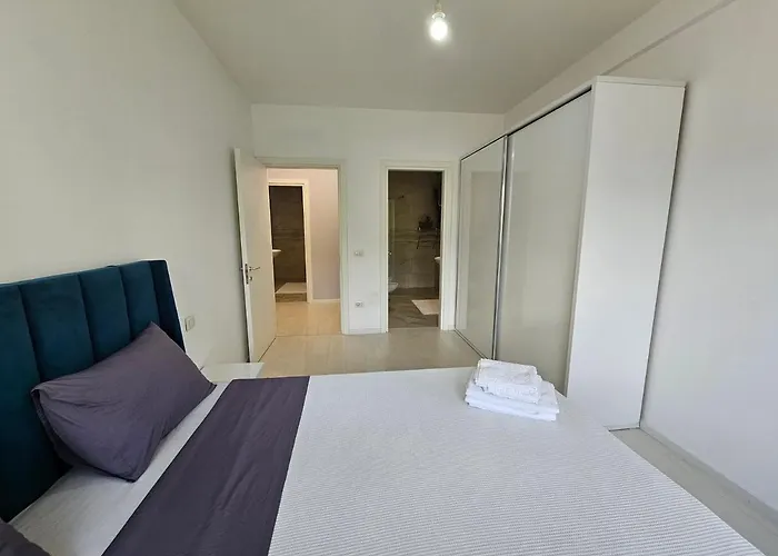 Tower Bridge Apartment